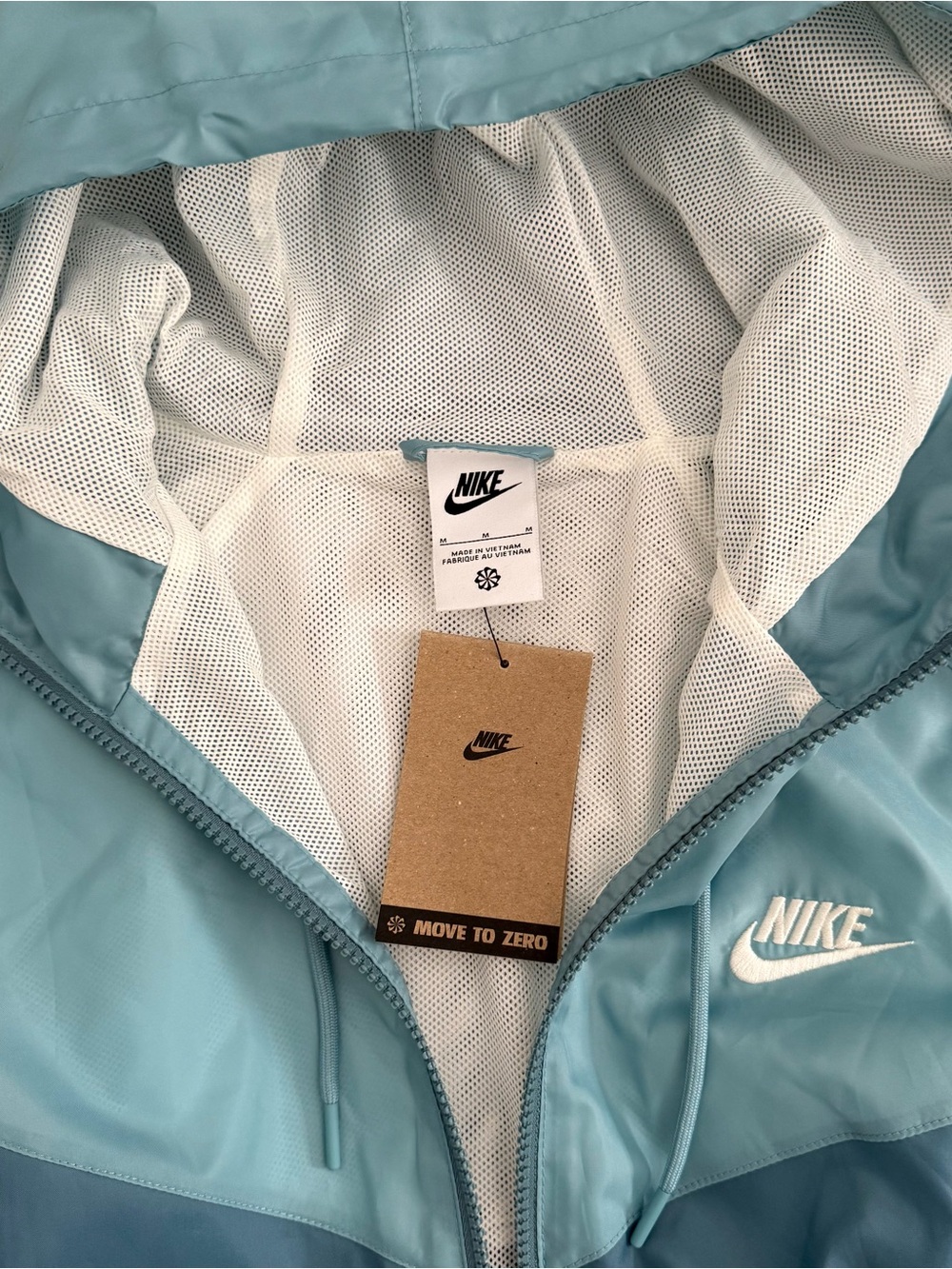 Nike Adult Medium Classic “The Windrunner” Hooded Jacket - NEW W/ TAGS - Picture 4 of 16
